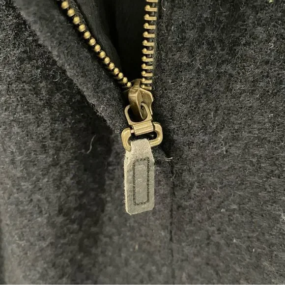 Joie Wool Bend Black Quilted Mini Skirt Women’s Size 10 - Picture 4 of 8